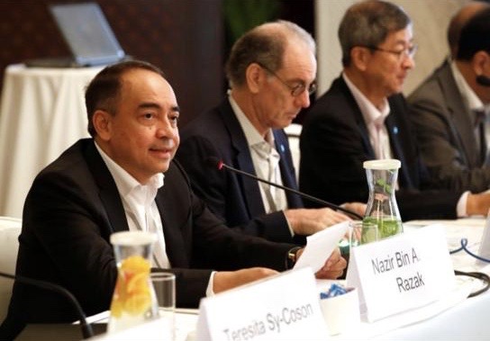 Nazir Razak, Ikhlas Capital Chairman and Founding Partner, presenting at Asia Business Council 2019